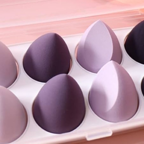 Makeup Sponge Set in Purple Tones - Picture 2 of 2